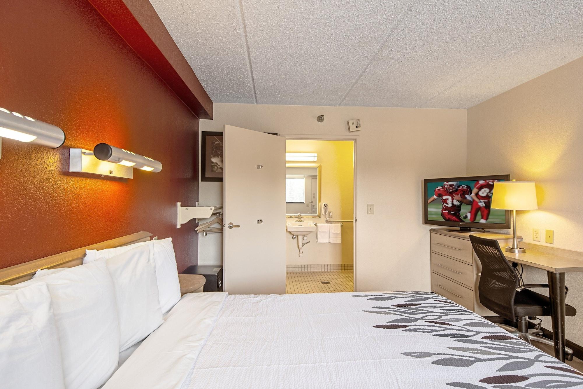 Red Roof Inn Boston - Southborough/Worcester Extérieur photo