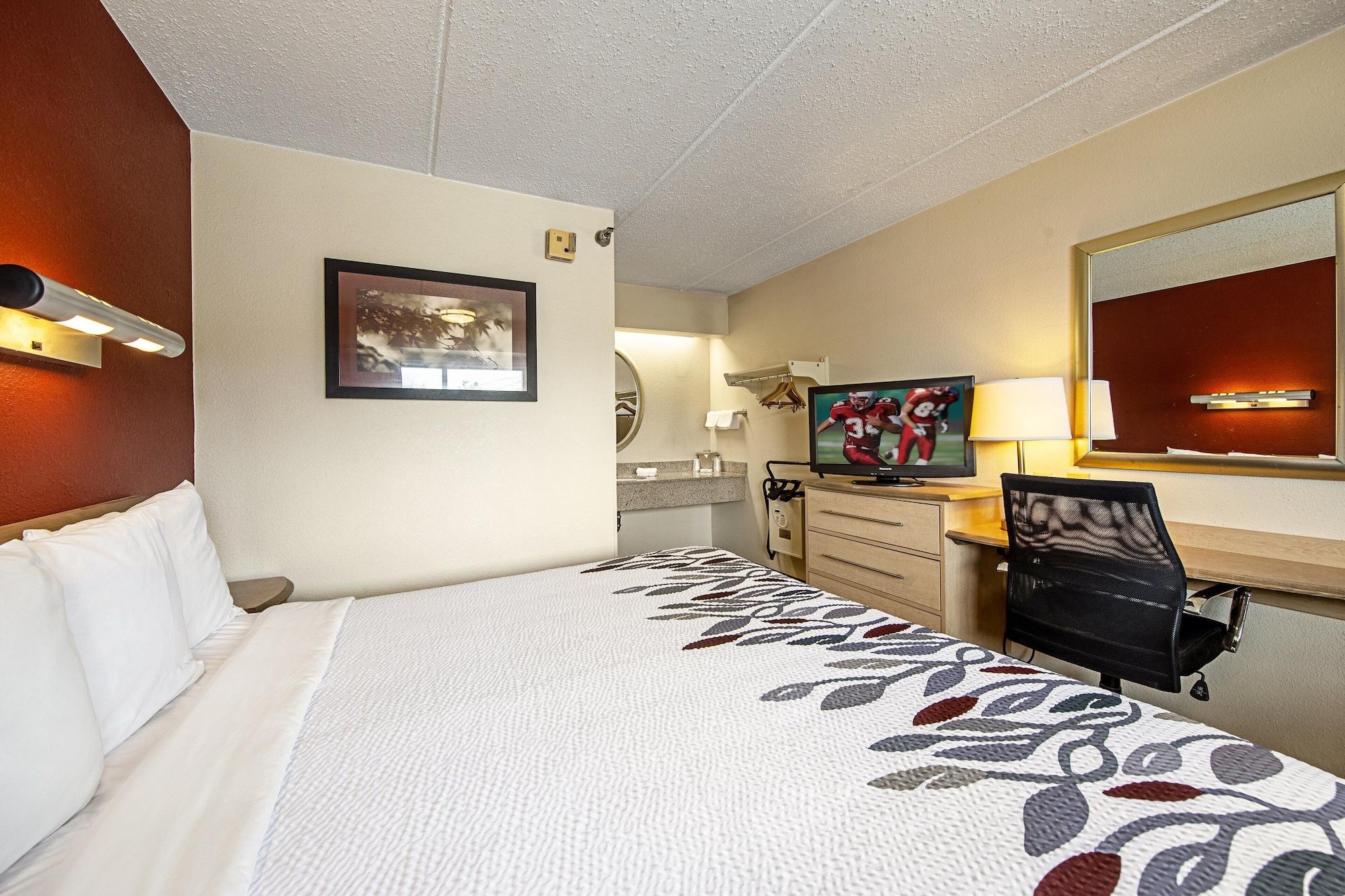Red Roof Inn Boston - Southborough/Worcester Extérieur photo