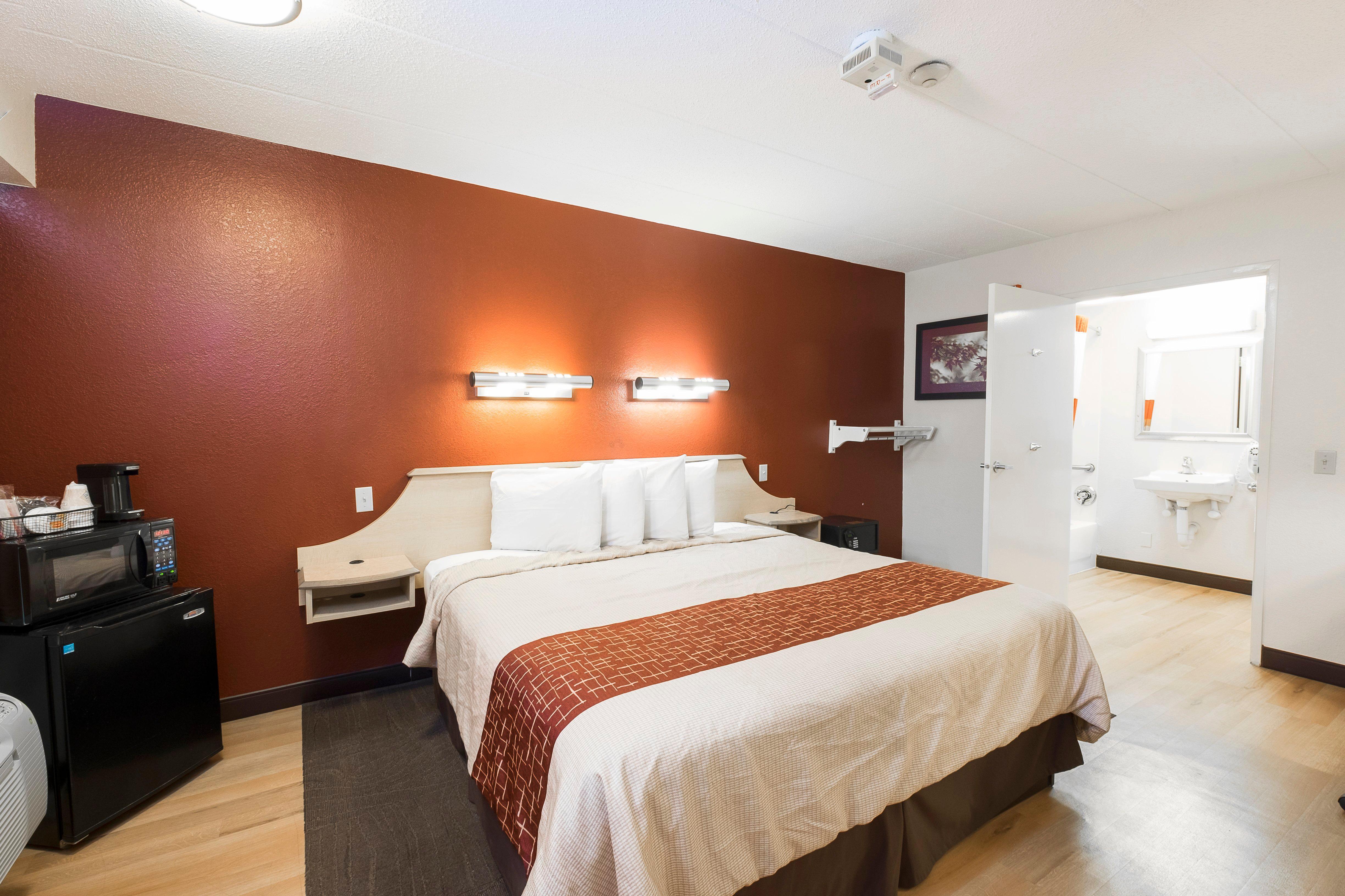 Red Roof Inn Boston - Southborough/Worcester Extérieur photo