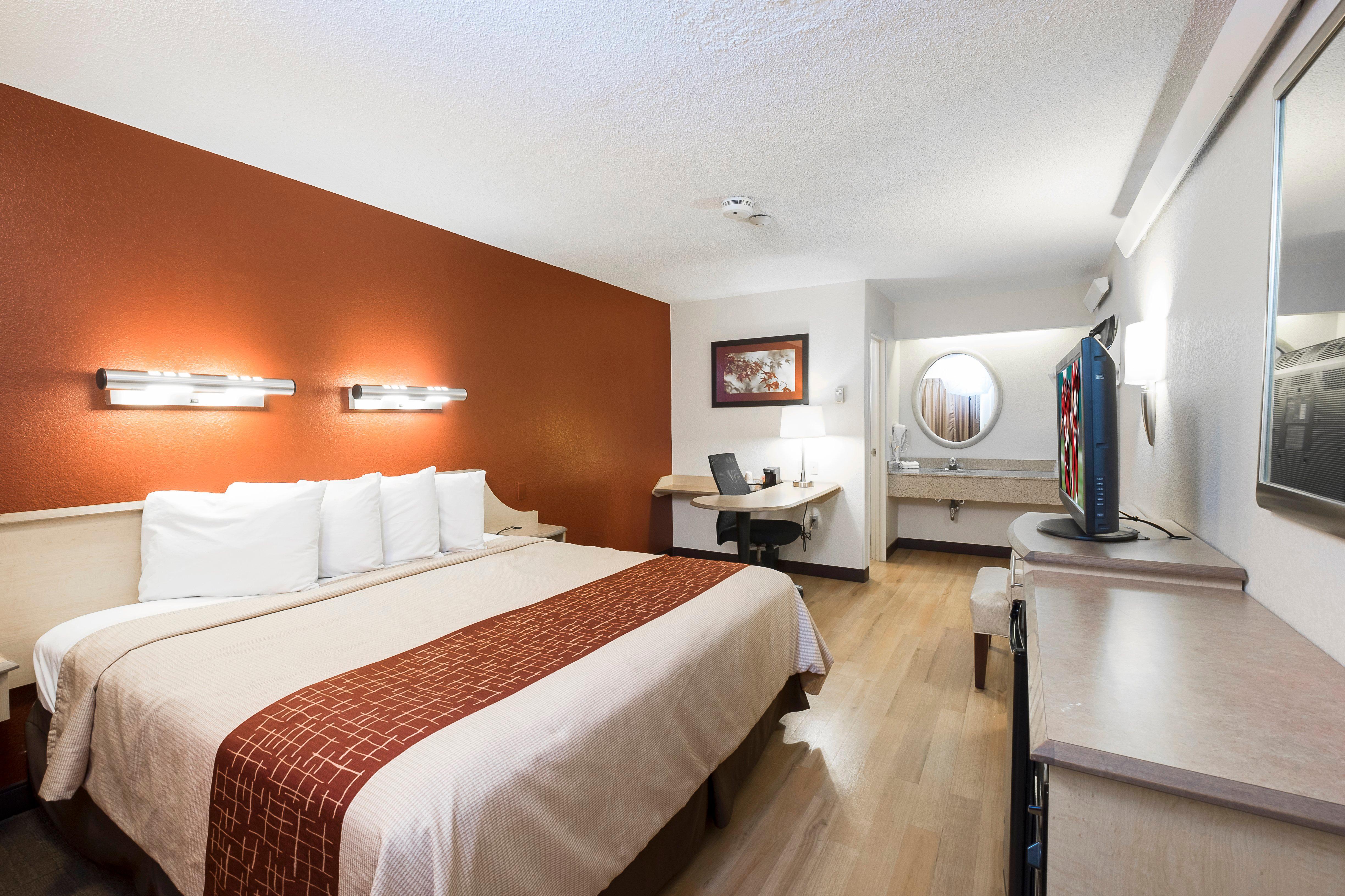 Red Roof Inn Boston - Southborough/Worcester Extérieur photo