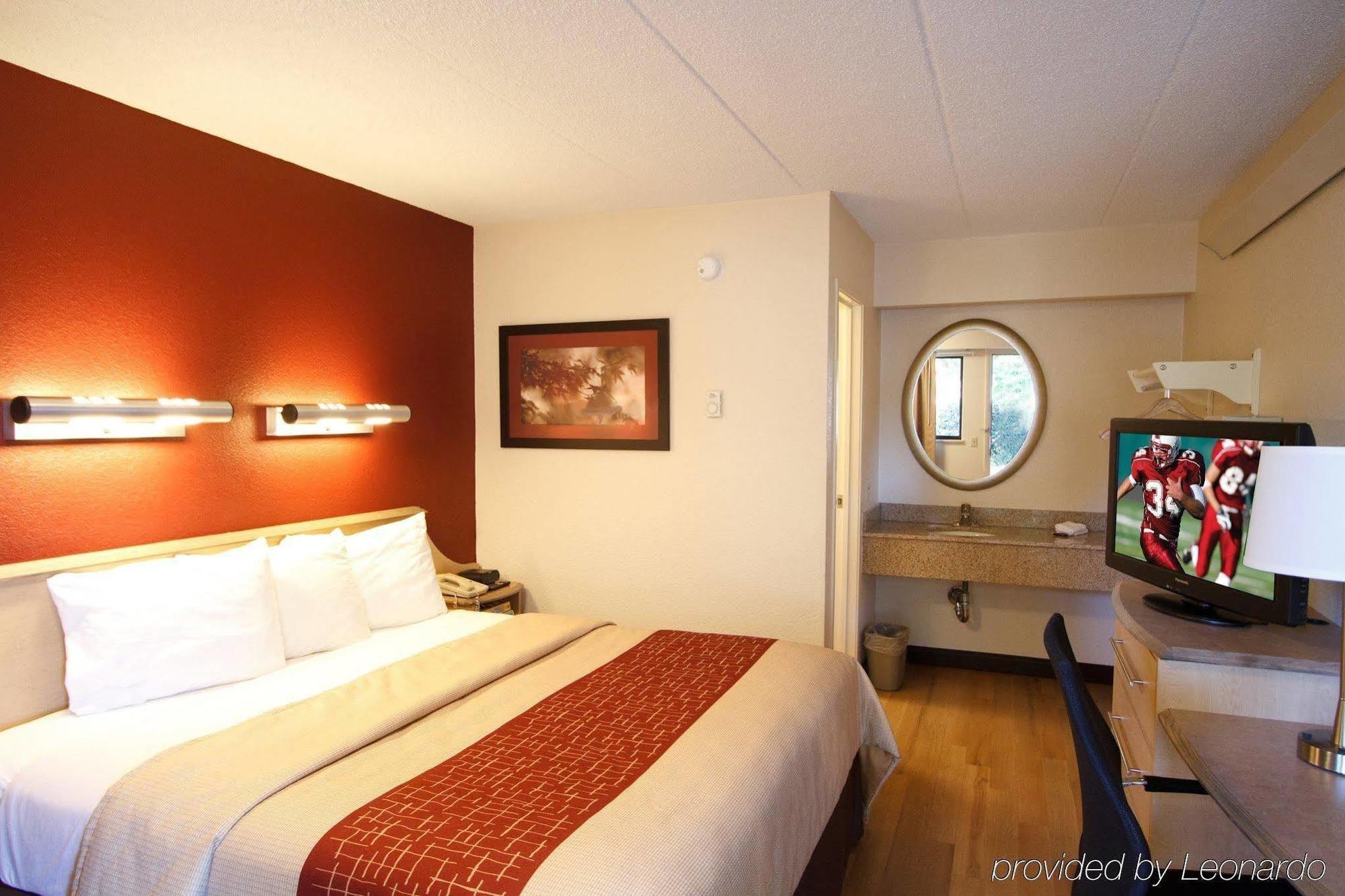 Red Roof Inn Boston - Southborough/Worcester Extérieur photo